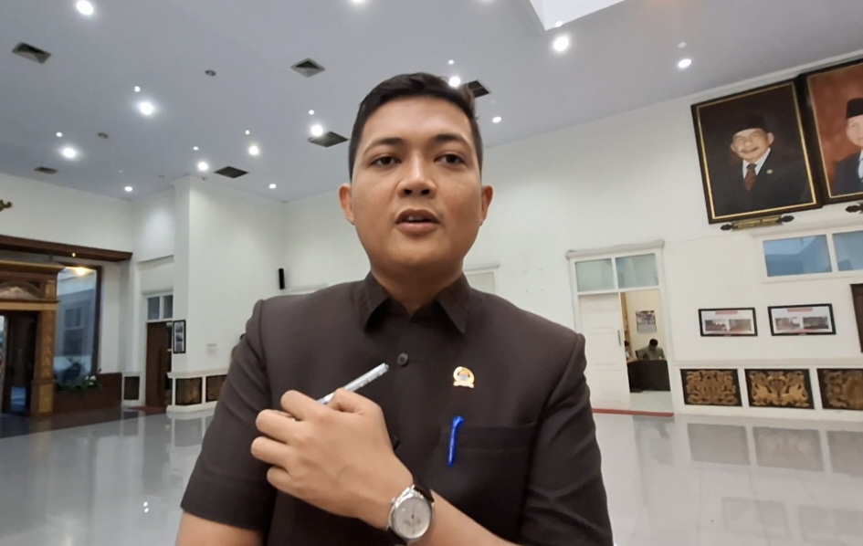 Ketua DPRD Provinsi Jambi, M Hafiz Fatt
